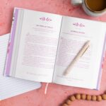 Un Año con Dios – Devocionales Diarios con Ilustraciones Inspiradoras y Toque Femenino